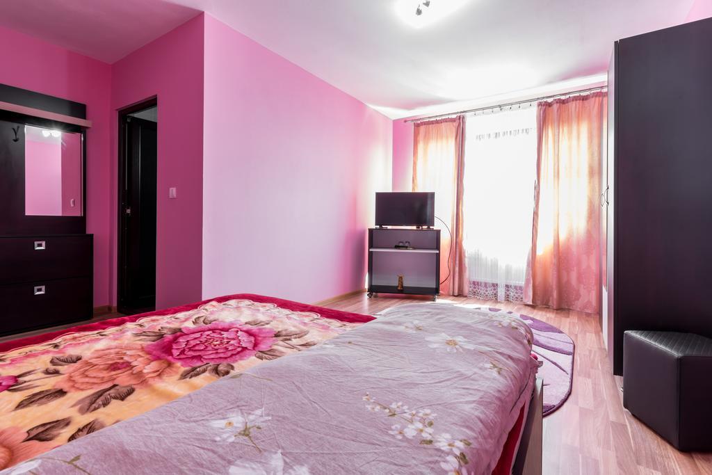 Conacul Lui Bulica Otel Novaci-Străini Dış mekan fotoğraf
